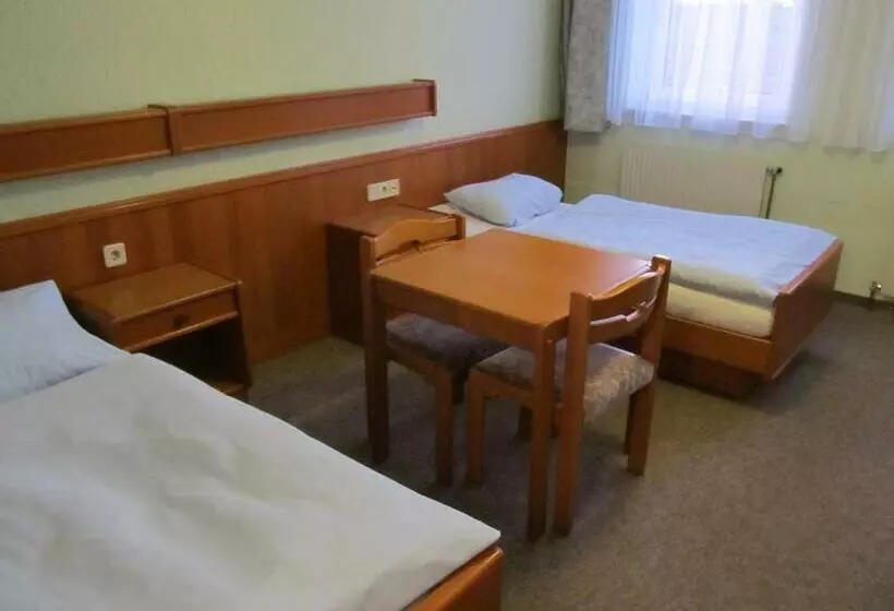 Hotelli Gasthof Zum Galik