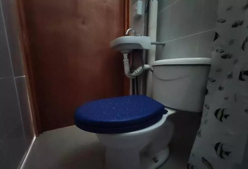 ホテル Oyo  Trigos De Oro