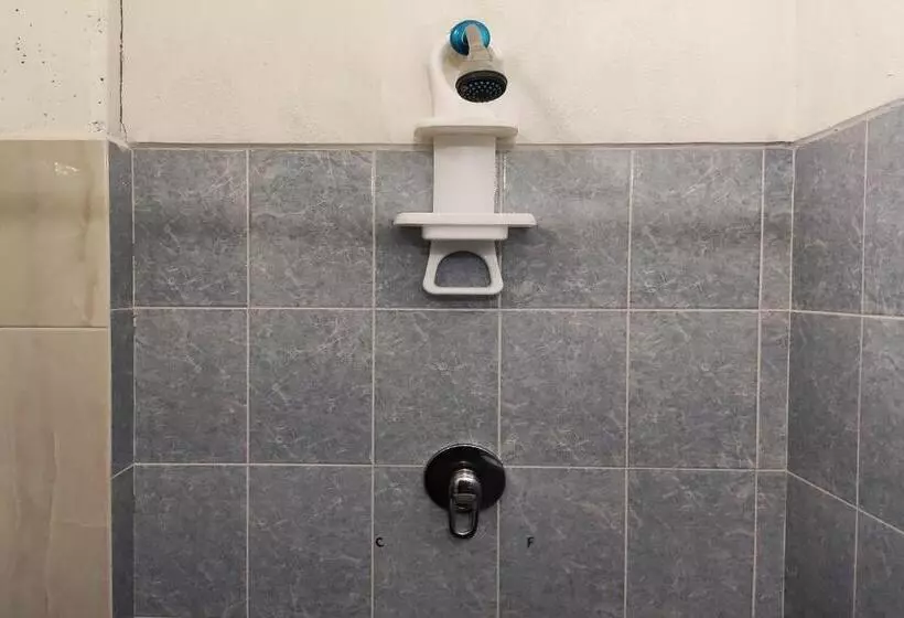 ホテル Oyo  Trigos De Oro