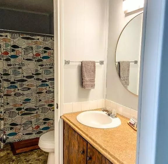 Hotelli Reel Inn And Lodge