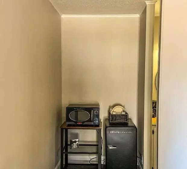 Hotelli Reel Inn And Lodge