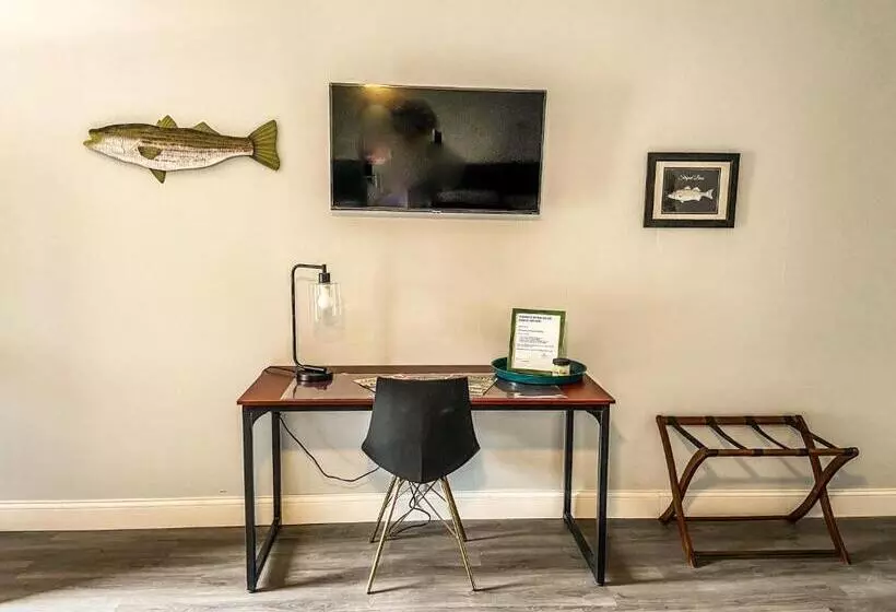 Hotelli Reel Inn And Lodge