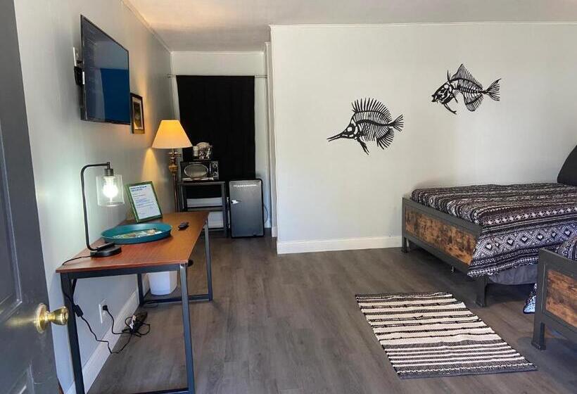 Hotel Reel Inn And Lodge