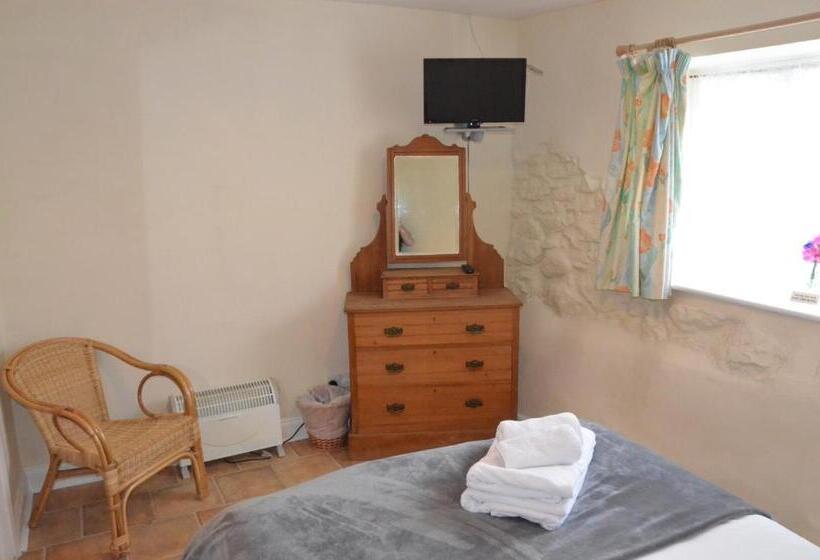 Отель The Royal Oak Inn