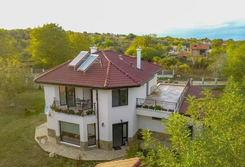 ペンション къща за гости акация