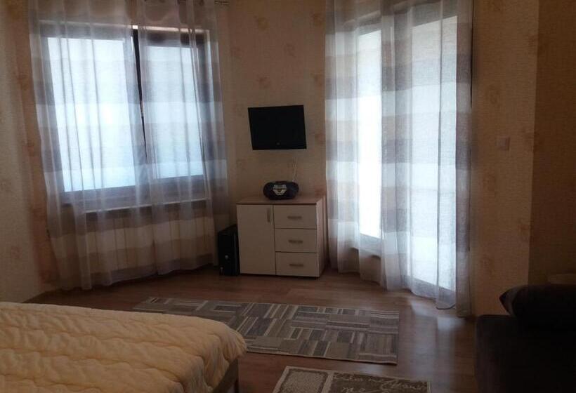 膳宿费 къща за гости акация