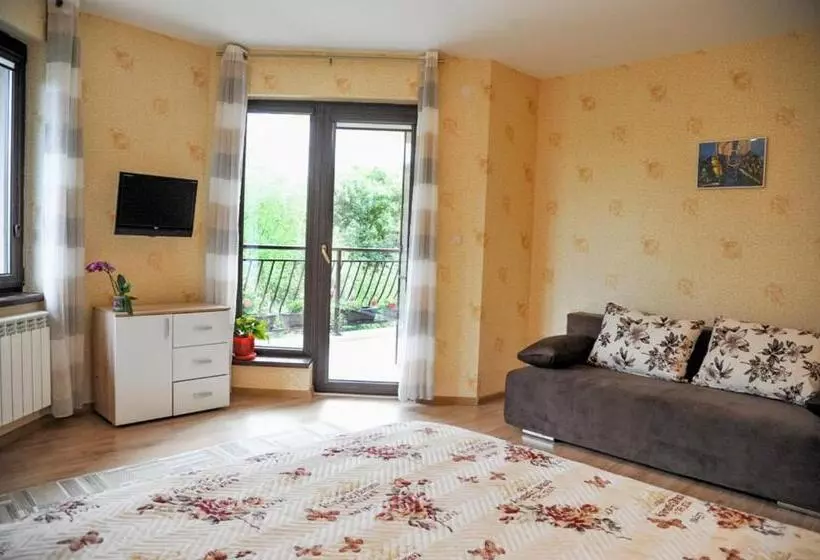 ペンション къща за гости акация