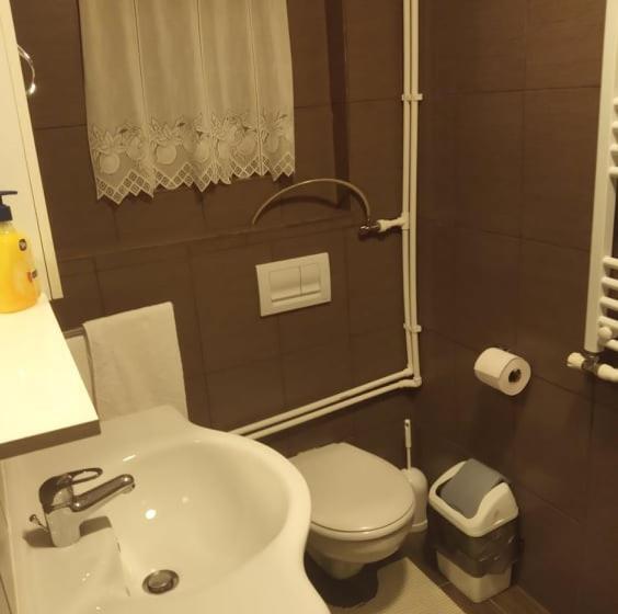 膳宿费 Flower Bell