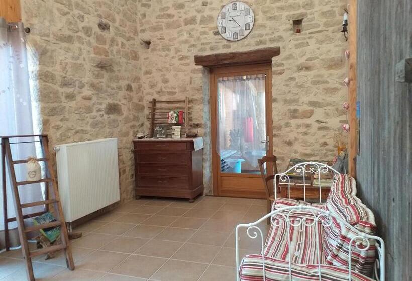 بنسيون La Grange Du Rial