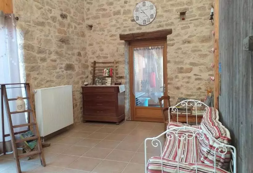 Majatalo La Grange Du Rial