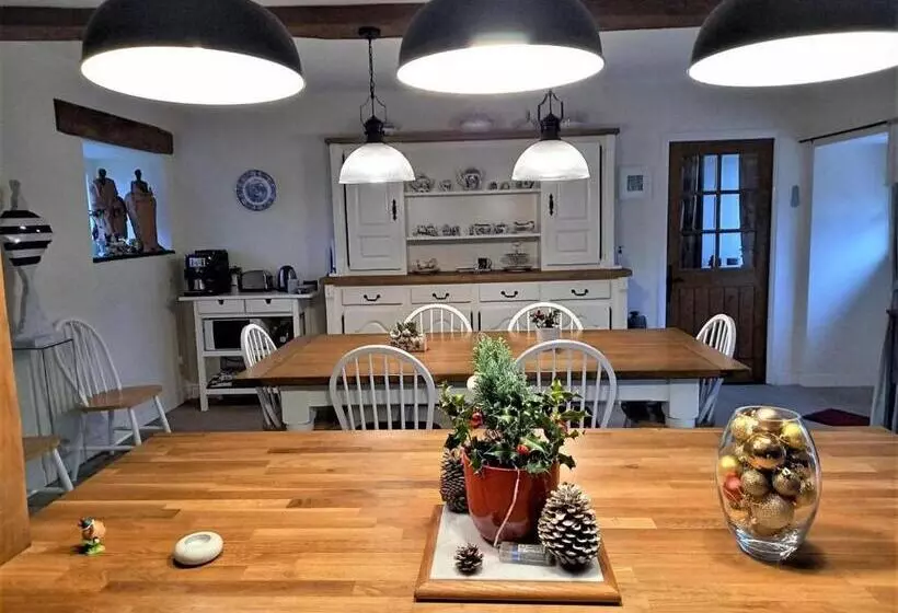 Majatalo Le Parfum Des Fleurs