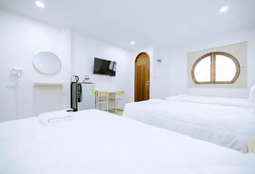 Majatalo Peeranon Resort