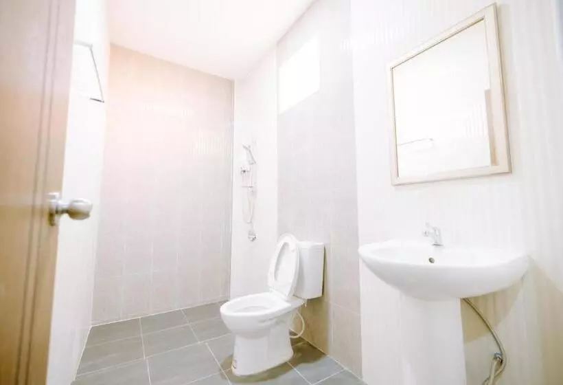 Majatalo Peeranon Resort