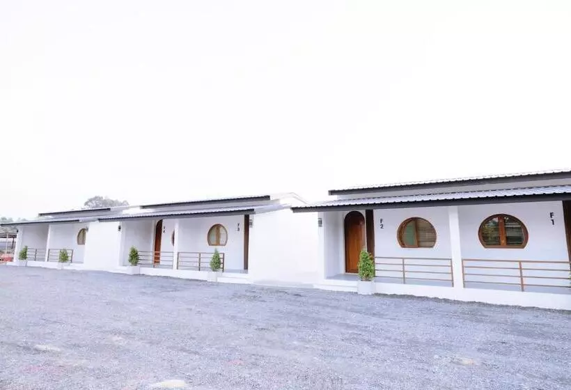 Majatalo Peeranon Resort