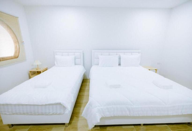 פנסיון Peeranon Resort