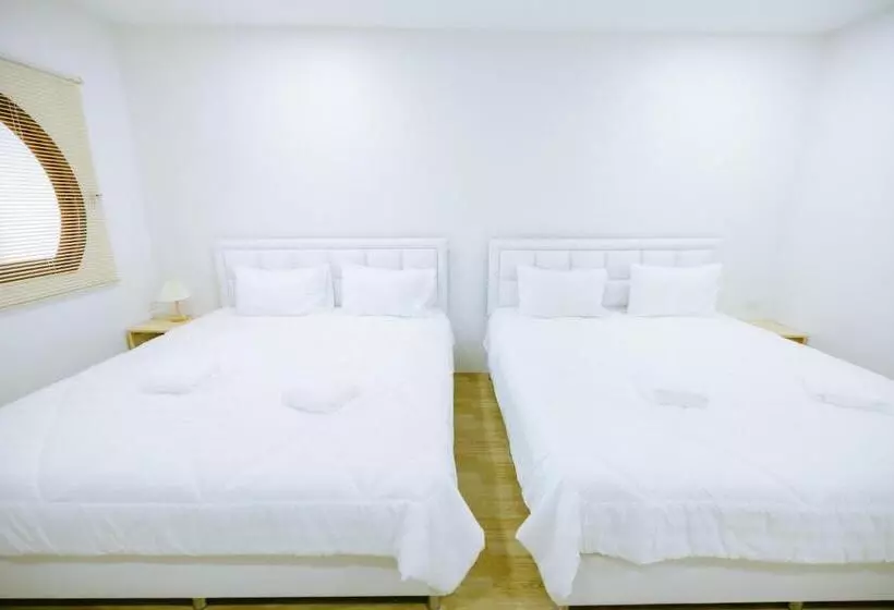 Majatalo Peeranon Resort