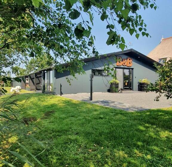 צימר Hippe Schuur