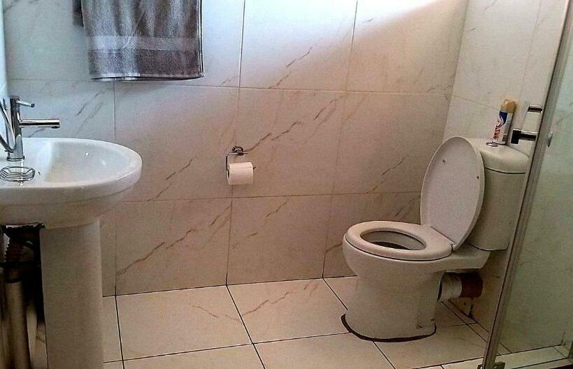 Bed and Breakfast Tshukudu E Ntsho