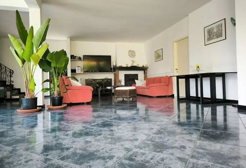 ベッドアンドブレックファースト Versilia Pietrasanta Le Colmate Guesthouse