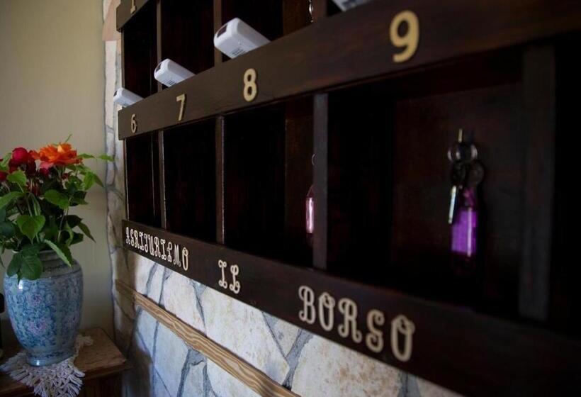 Отель Agriturismo Il Borgo