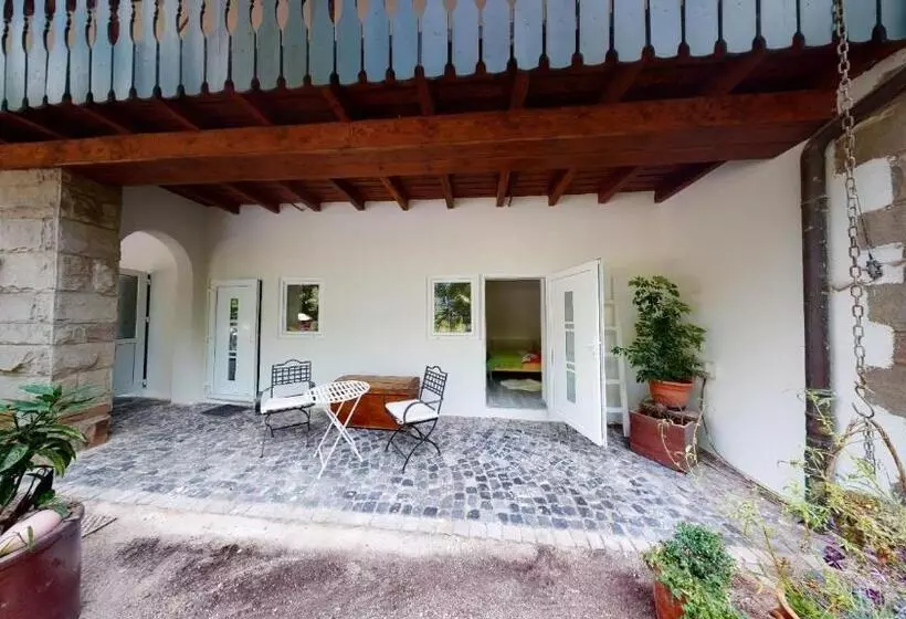 Majatalo Nina Apartments