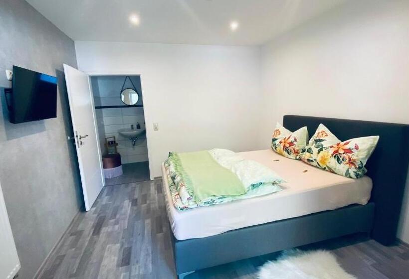 Pensão Nina Apartments