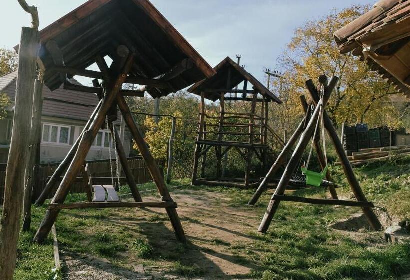 פנסיון Székelyföld,siklódi Kő Vendégház, Csűr