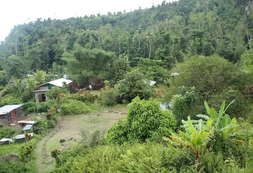 هتل 3 Rivers & Rosalie Forest Eco Lodge