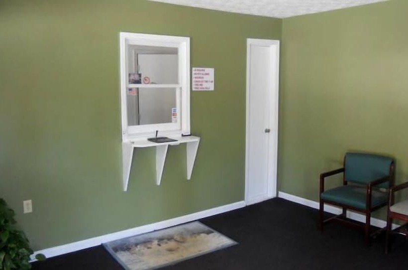 Отель Creek Side Inn