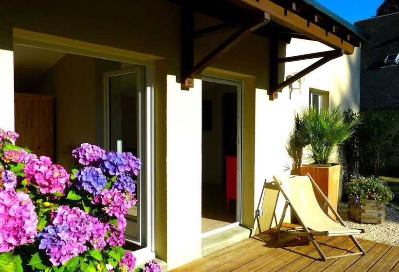 Отель Domaine De L'hôtel Au Franc