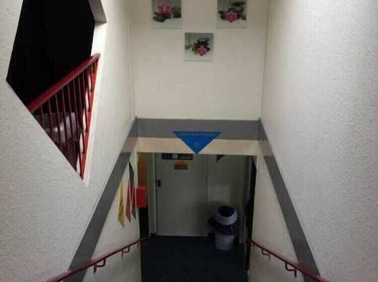 בית מלון כפרי Formul'eco Maubeuge