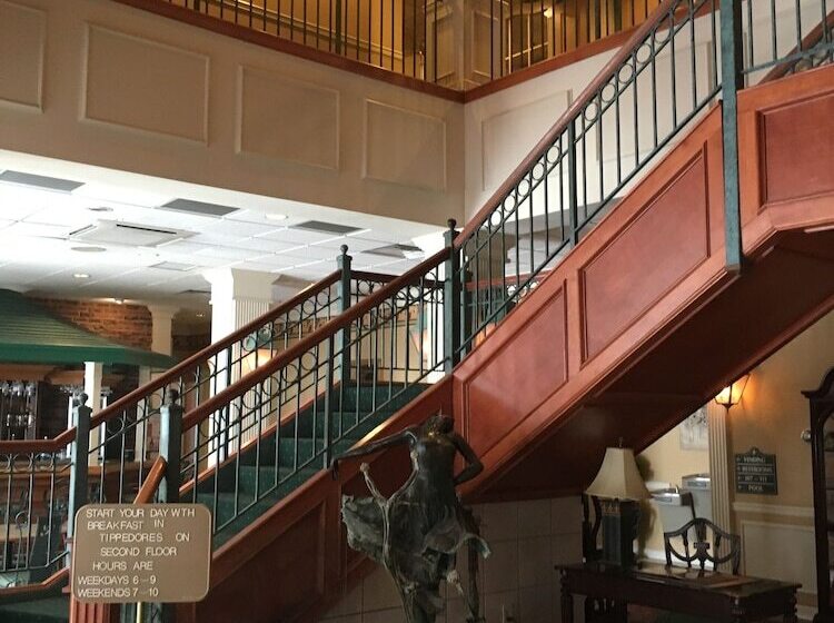 فندق French Quarter Inn