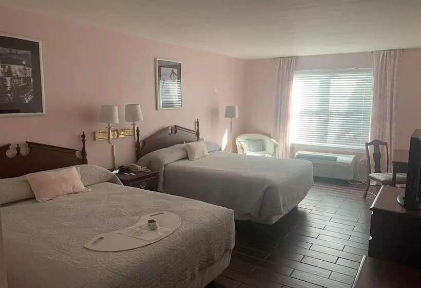 Hotelli French Quarter Inn