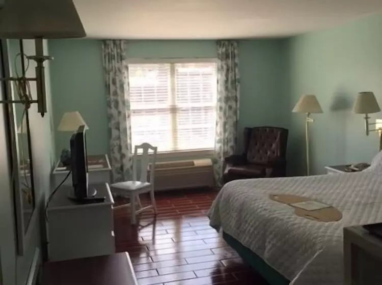 Hotelli French Quarter Inn