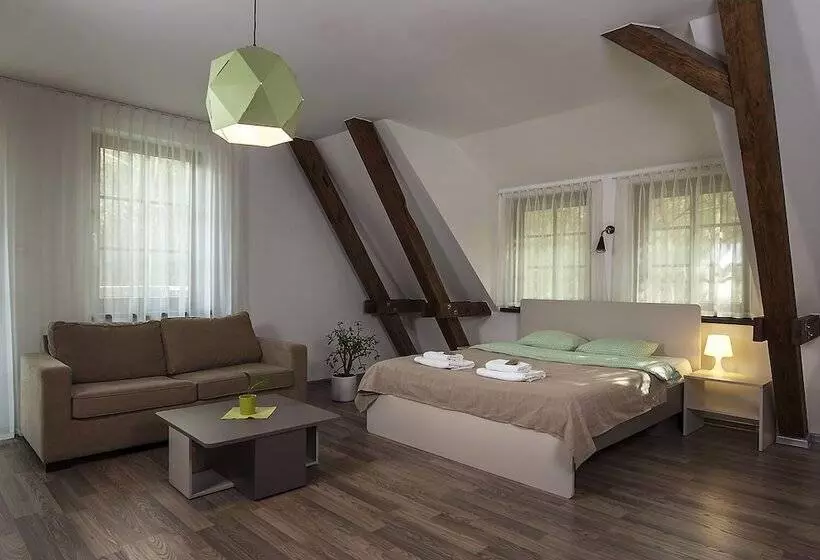 Hotelli Ośrodek łubu Dubu W Dankowie