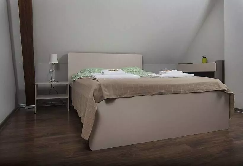 Hotelli Ośrodek łubu Dubu W Dankowie