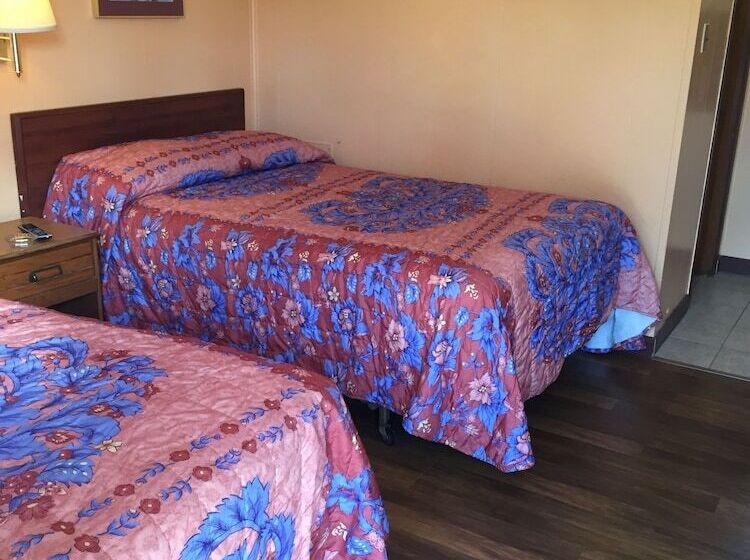 Отель Royal Inn