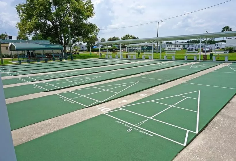 Hotelli Southern Palms Park Model 4