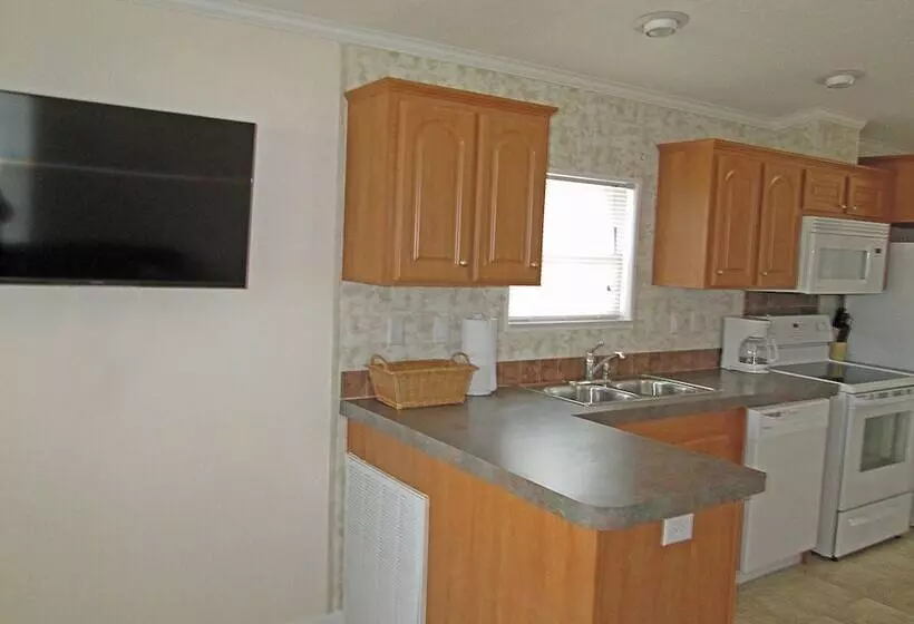 Hotelli Southern Palms Park Model 4