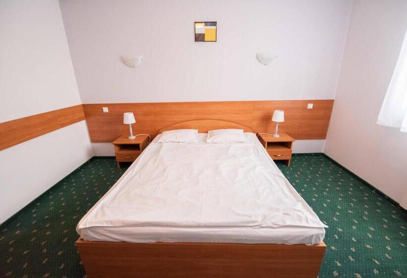 בית מלון כפרי Reg Benz