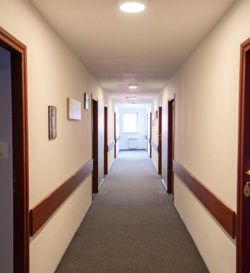 בית מלון כפרי Reg Benz