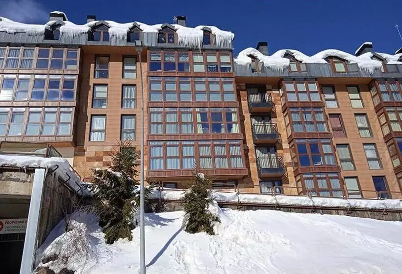 Apartamentos Candanchu 3000