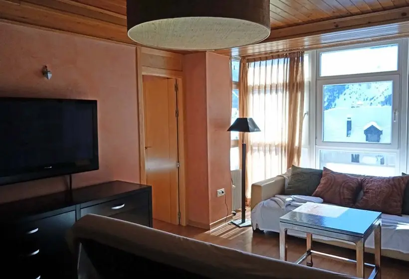 Apartamentos Candanchu 3000