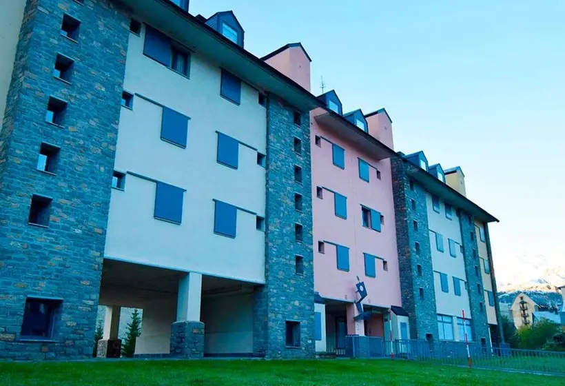 Apartamentos Candanchu 3000