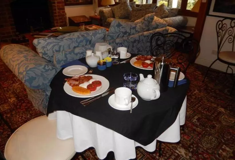 ベッドアンドブレックファースト Montville Boutique Bnb