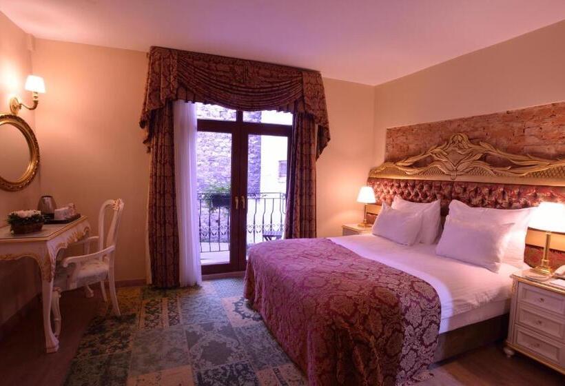 By Murat Royal Hotels