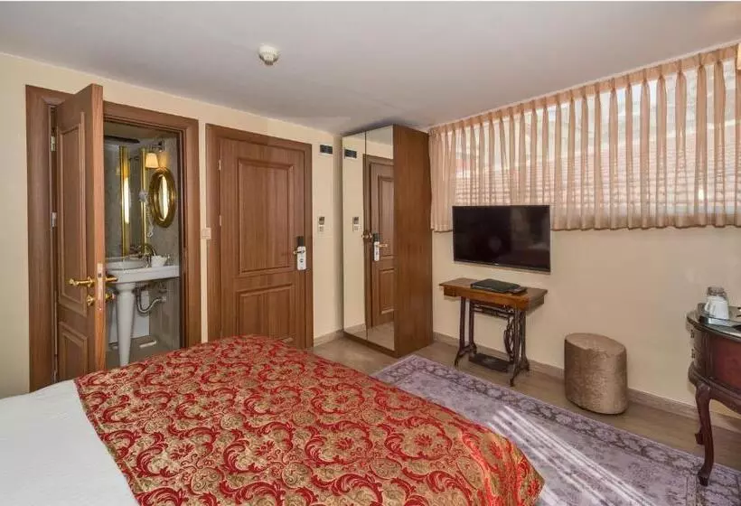 By Murat Royal Hotels