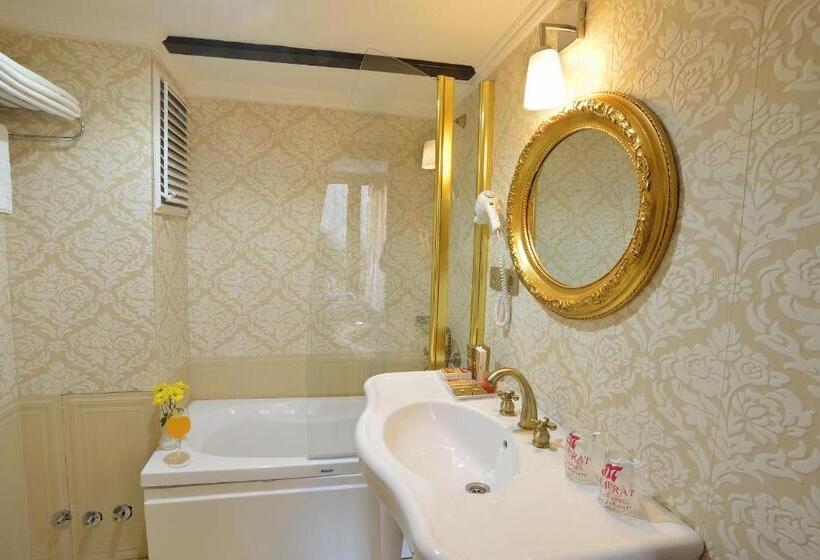 By Murat Royal Hotels