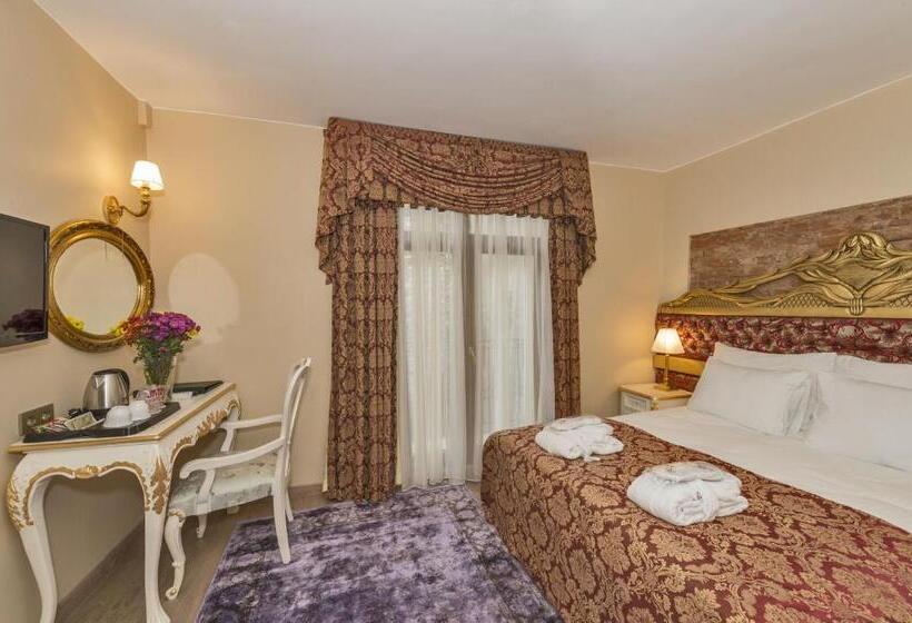 By Murat Royal Hotels