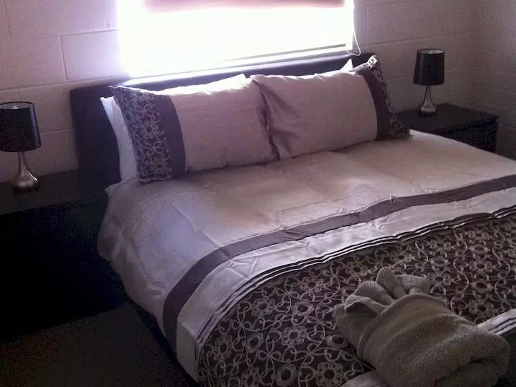 Silver City Cottages